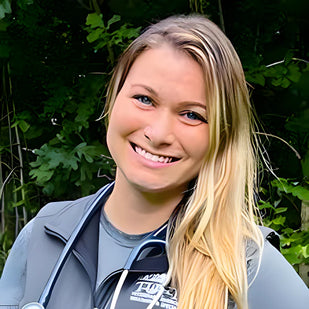 Dr. Paula Simons, DVM Veterinary Advisor